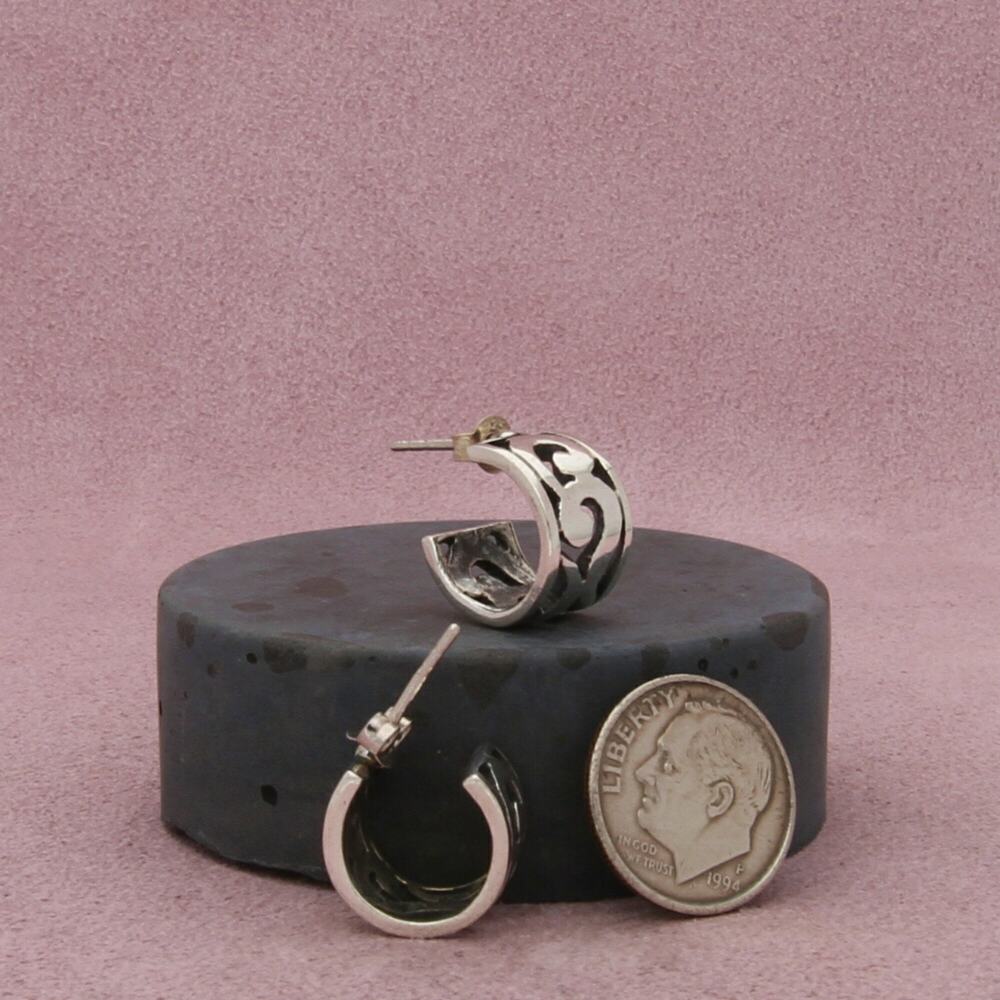 barse sterling silver vintage scroll huggie hoop earrings - Picture 2 of 3